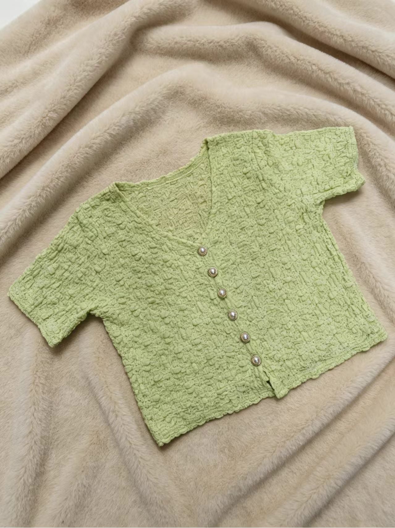 Y2K Pearl Button Floral Knit Crop Top | 3 Color Mix | MOQ 50pcs - Y2K Girlstyle
